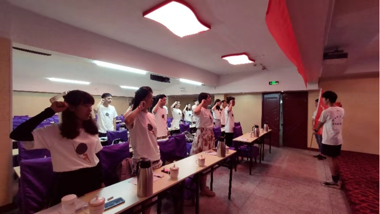 1563760680398084979.png 2.png